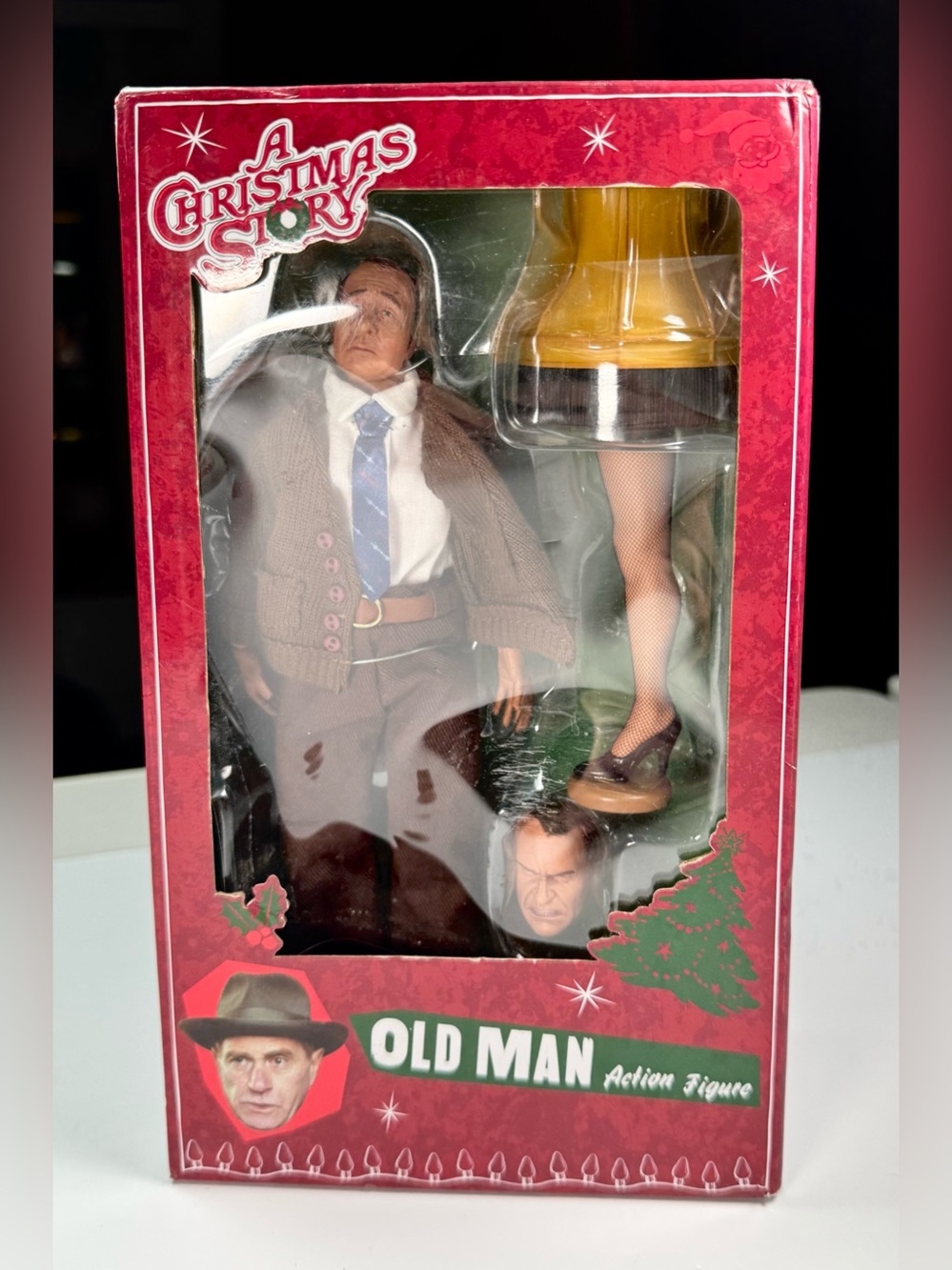 A Christmas Story Old Man w/ Leg Lamp 8" inch Clothed Action Figure NECA Sealed!